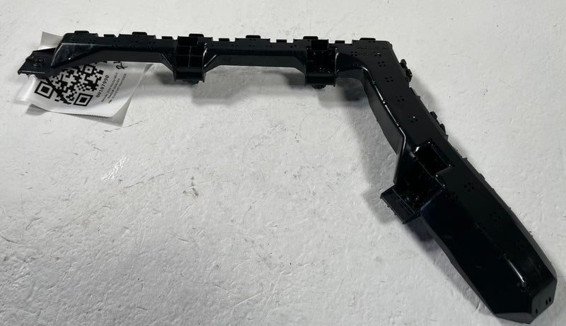 Load image into Gallery viewer, 23-26 HONDA HR-V REAR LEFT DRIVER SIDE BUMPER RETAINER MOUNT BRACKET # 107990
