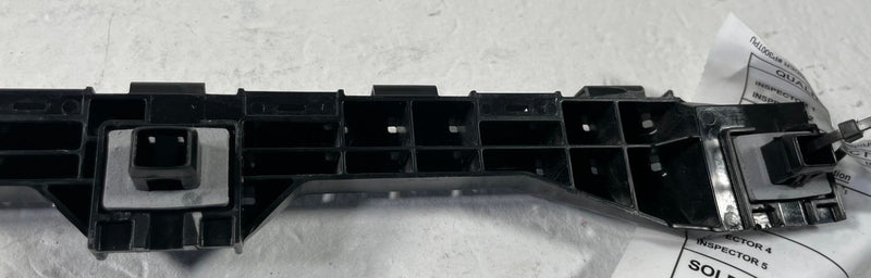Load image into Gallery viewer, 23-26 HONDA HR-V REAR LEFT DRIVER SIDE BUMPER RETAINER MOUNT BRACKET # 107990
