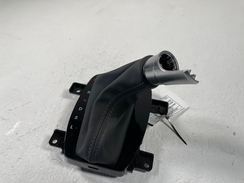 Load image into Gallery viewer, 2023-2026 HONDA HR-V CENTER CONSOLE GEAR SHIFTER LEVER BOOT W/ BEZEL # 108003
