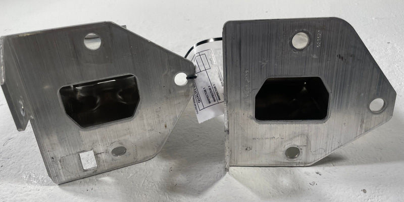 Load image into Gallery viewer, 22-25 HONDA PASSPORT FRONT LEFT &amp; RIGHT BUMPER REINFORCEMENT BRACKET # 107815
