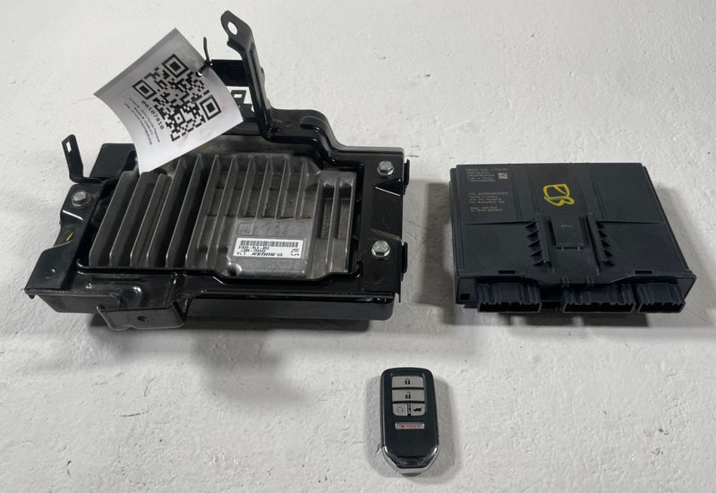 Load image into Gallery viewer, 2022 HONDA PASSPORT ENGINE &amp; SMART POWER CONTROL MODULE W/ KEY FOB # 107810
