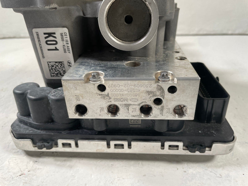 Load image into Gallery viewer, 2023-2025 HYUNDAI IONIQ 6 ABS BRAKE PUMP MASTER CYLINDER CONTROL MODULE # 110523
