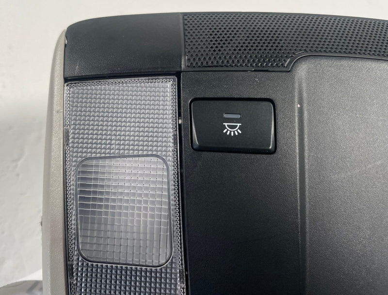 Load image into Gallery viewer, 2023-2025 KIA SPORTAGE INTERIOR FRONT OVERHEAD ROOF MAP DOME LIGHT LAMP # 113258
