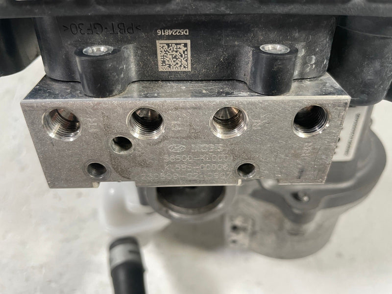 Load image into Gallery viewer, 2023-2025 HYUNDAI IONIQ 6 ABS BRAKE PUMP MASTER CYLINDER CONTROL MODULE # 110523

