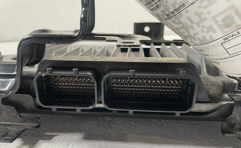 Load image into Gallery viewer, 2022 HONDA PASSPORT ENGINE &amp; SMART POWER CONTROL MODULE W/ KEY FOB # 107810

