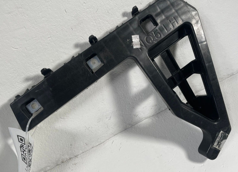 Load image into Gallery viewer, 2023-2025 KIA SPORTAGE REAR LEFT SIDE BUMPER MOUNT SUPPORT BRACKET 2.5L # 113252
