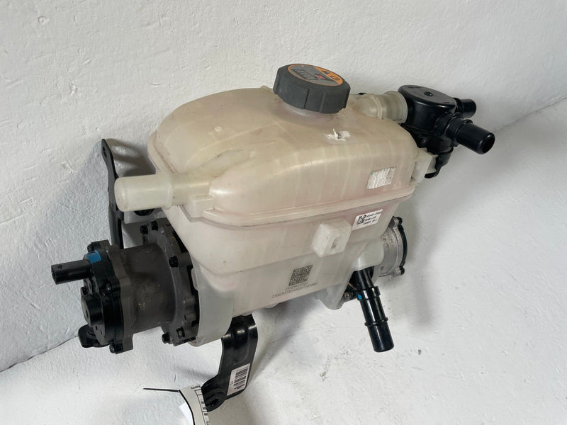 Load image into Gallery viewer, 2023-2026 HYUNDAI IONIQ 5 6 RADIATOR EXPANSION TANK RESERVOIR W/ PUMP # 110527
