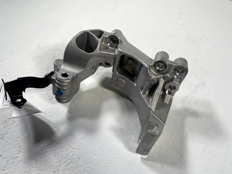Load image into Gallery viewer, 2020-2026 HYUNDAI TUCSON ENGINE MOTOR BELT TENSIONER MOUNT BRACKET 2.5L # 112021
