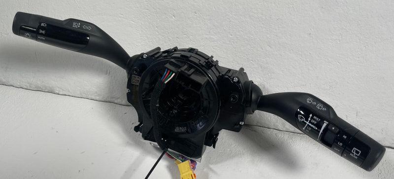 Load image into Gallery viewer, 23-25 KIA SPORTAGE STEERING COLUMN WIPER &amp; TURN SIGNAL COMBINATION SWITCH 113260

