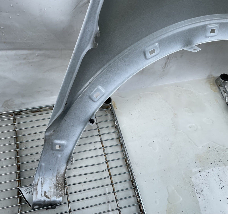 Load image into Gallery viewer, KIA TELLURIDE FRONT LEFT DRIVER SIDE FENDER ASSEMBLY WHITE (GWP) 20-25 # 112794
