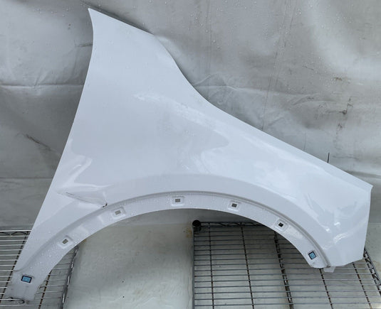 KIA TELLURIDE FRONT RIGHT SIDE FENDER ASSEMBLY WHITE (GWP) 2020 - 2025