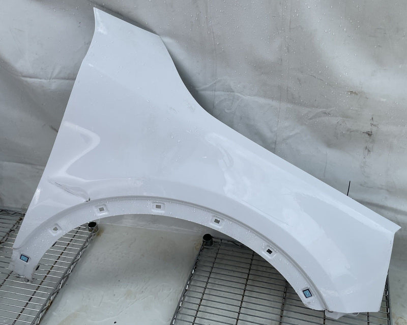 Load image into Gallery viewer, KIA TELLURIDE FRONT RIGHT SIDE FENDER ASSEMBLY WHITE (GWP) 2020 - 2025 # 112793
