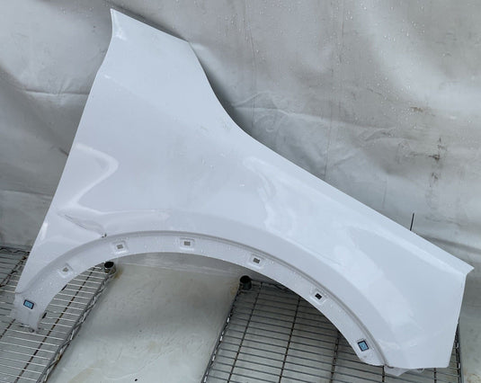 KIA TELLURIDE FRONT RIGHT SIDE FENDER ASSEMBLY WHITE (GWP) 2020 - 2025