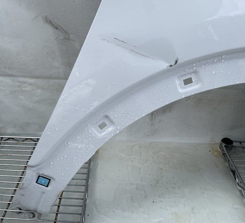 Load image into Gallery viewer, KIA TELLURIDE FRONT RIGHT SIDE FENDER ASSEMBLY WHITE (GWP) 2020 - 2025 # 112793
