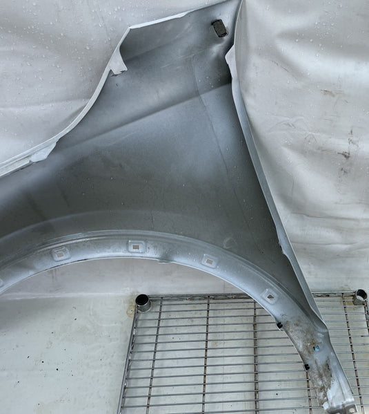 KIA TELLURIDE FRONT RIGHT SIDE FENDER ASSEMBLY WHITE (GWP) 2020 - 2025