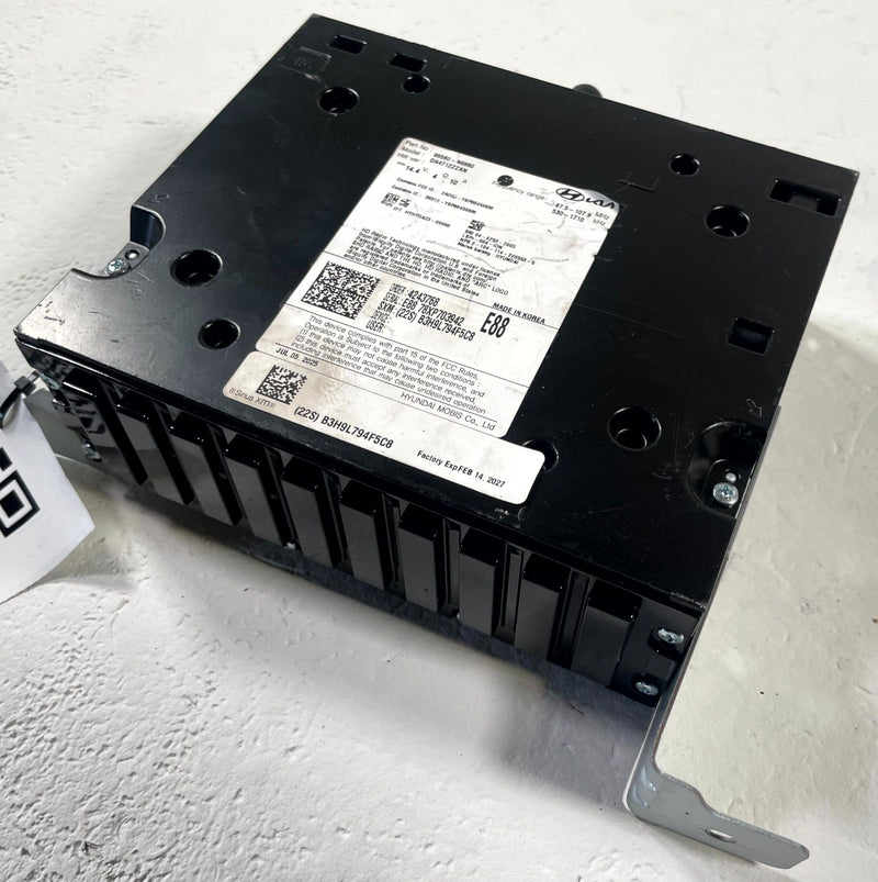 Load image into Gallery viewer, 2025 - 2026 HYUNDAI TUCSON RADIO RECEIVER CONTROL MODULE HEAD UNIT 2.5L # 112014
