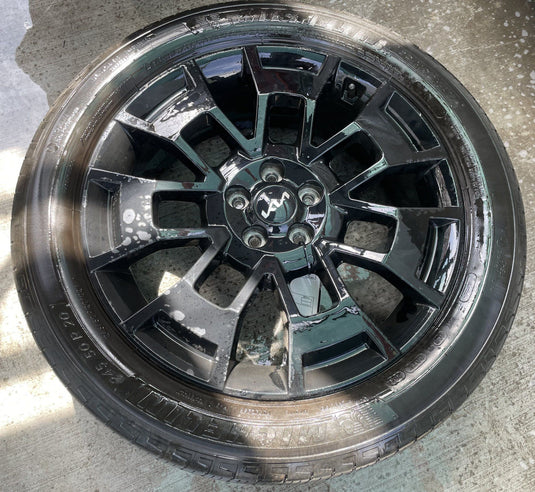 KIA TELLURIDE 20x7-1/2 14 SPOKE ALLOY WHEEL RIM W/TIRE (ONLY#1) 21-22 # 112790