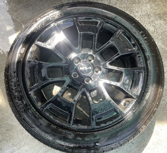 KIA TELLURIDE 20x7-1/2 14 SPOKE ALLOY WHEEL RIM W/TIRE (ONLY#1) 21-22 # 112795