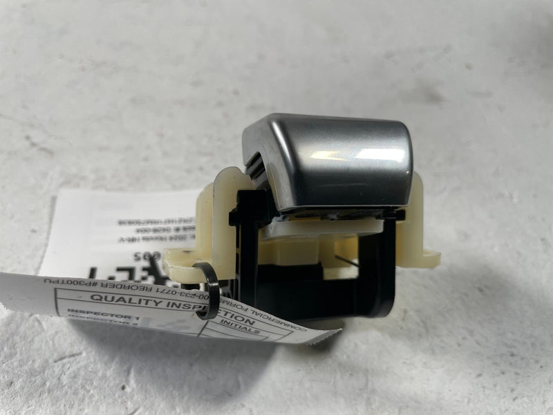 Load image into Gallery viewer, 23-25 HONDA HR-V CENTER CONSOLE ARMREST LID COVER LATCH LOCK 834173W0A01 #108005
