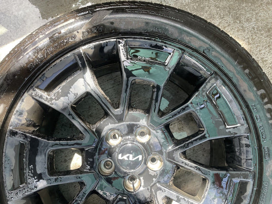 KIA TELLURIDE 20x7-1/2 14 SPOKE ALLOY WHEEL RIM W/TIRE (ONLY#1) 21-22 # 112795
