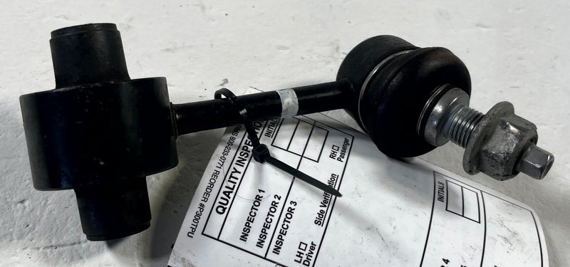 Load image into Gallery viewer, 22-26 HYUNDAI TUCSON REAR RIGHT STABILIZER SWAY ANTI ROLL BAR END LINK # 111990
