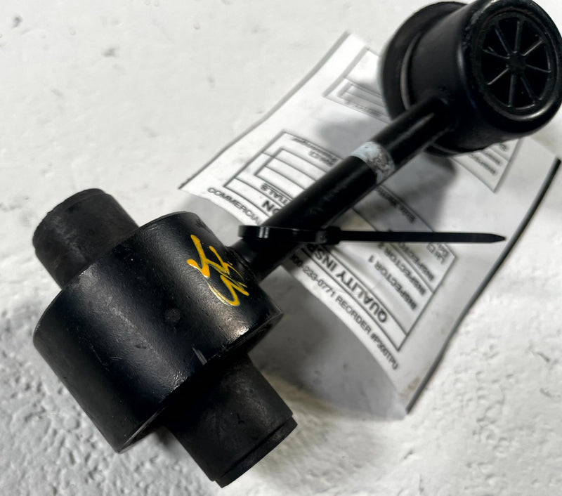 Load image into Gallery viewer, 22-26 HYUNDAI TUCSON REAR RIGHT STABILIZER SWAY ANTI ROLL BAR END LINK # 111990
