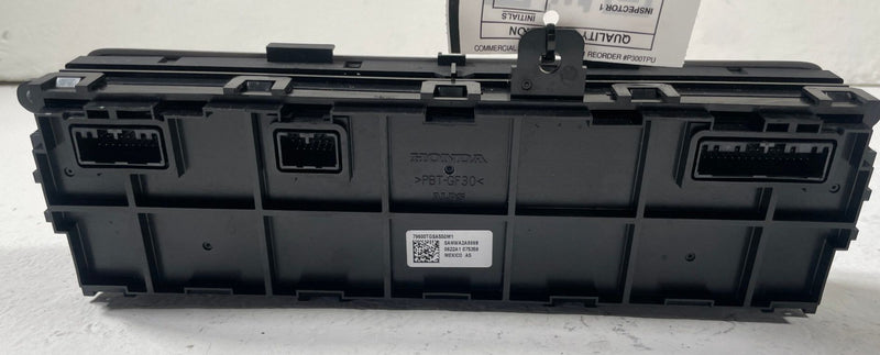 Load image into Gallery viewer, 19-23 HONDA PASSPORT EX-L DASH CENTER HVAC A/C CLIMATE CONTROL SWITCH # 107822
