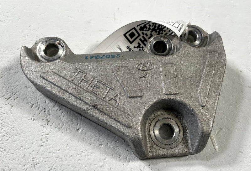 Load image into Gallery viewer, 2025-2026 HYUNDAI TUCSON RIGHT ENGINE MOTOR MOUNT SUPPORT BRACKET 2.5L # 112019
