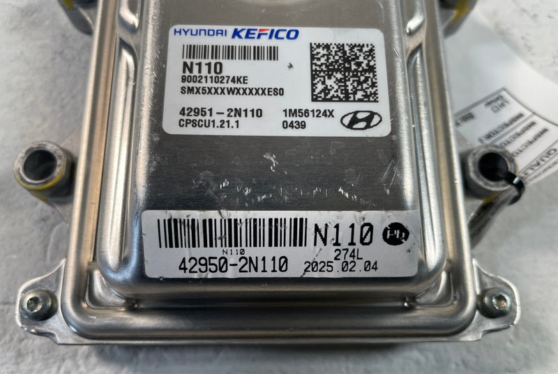 Load image into Gallery viewer, 24-26 HYUNDAI SANTA FE TCM TRANSMISSION COMPUTER CONTROL MODULE UNIT # 109267
