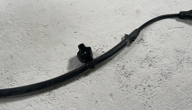 Load image into Gallery viewer, 2022-2026 KIA SPORTAGE FRONT RIGHT PASSENGER SIDE ABS WHEEL SPEED SENSOR #113243
