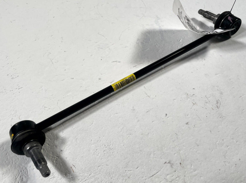 Load image into Gallery viewer, 22-26 HYUNDAI TUCSON FRONT LEFT OR RIGHT STABILIZER SWAY BAR END LINK # 111987
