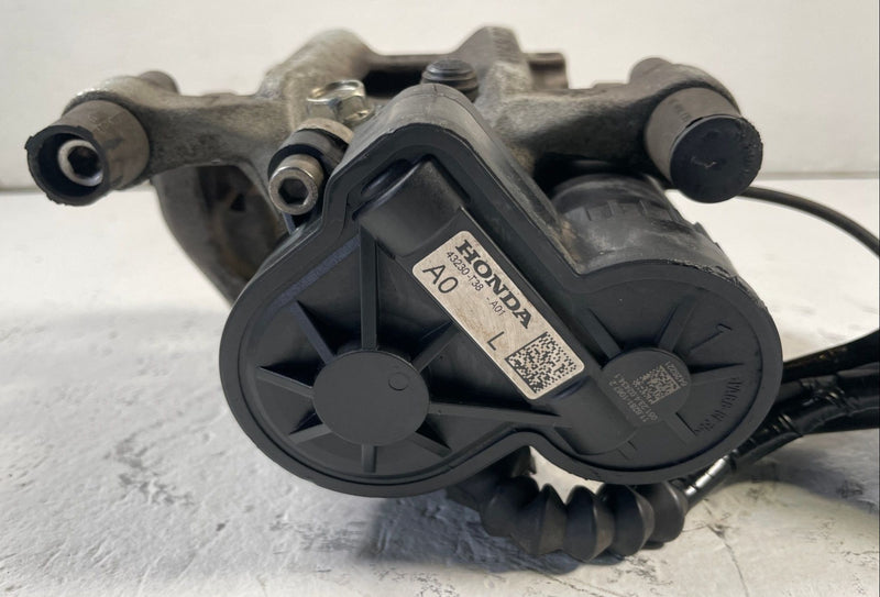Load image into Gallery viewer, 23-25 HONDA ACCORD 16-25 CIVIC REAR LEFT DRIVER SIDE DISC BRAKE CALIPER # 110603
