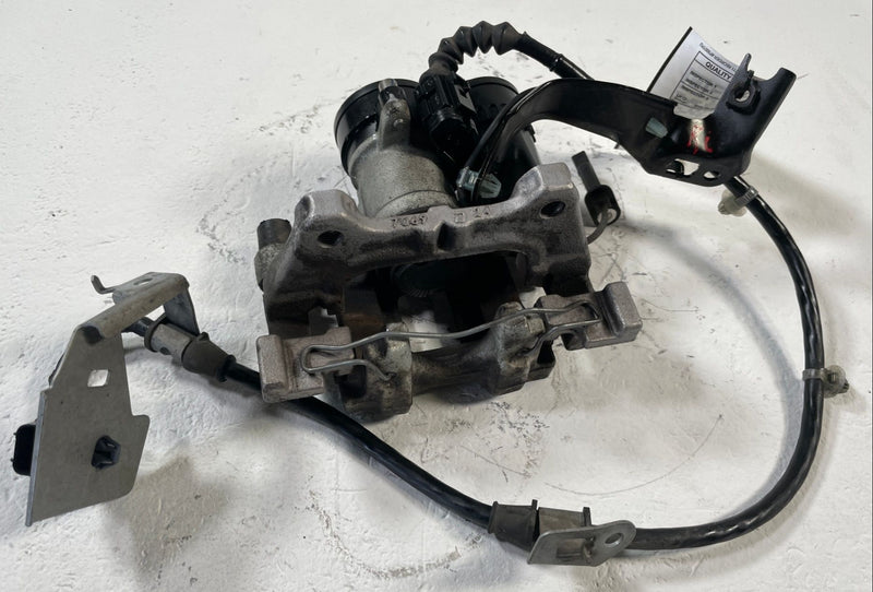 Load image into Gallery viewer, 23-25 HONDA ACCORD 16-25 CIVIC REAR LEFT DRIVER SIDE DISC BRAKE CALIPER # 110603
