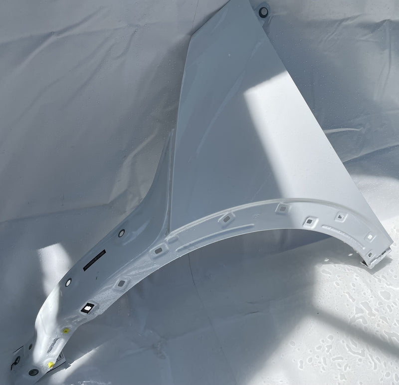 Load image into Gallery viewer, HYUNDAI IONIQ 5 FRONT LEFT DRIVER SIDE FENDER ASSEMBLY WHITE (SAW) 2025 # 110467

