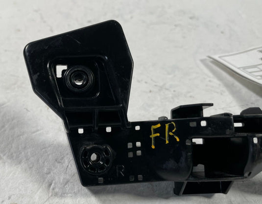 23-26 HONDA HR-V FRONT RIGHT PASSENGER BUMPER RETAINER SPACER BRACKET