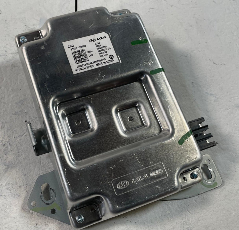 Load image into Gallery viewer, 24-25 HYUNDAI SANTA FE CENTRAL COMMUNICATION COMPUTER CONTROL MODULE CCU #109266
