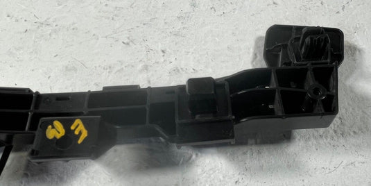 23-26 HONDA HR-V FRONT RIGHT PASSENGER BUMPER RETAINER SPACER BRACKET