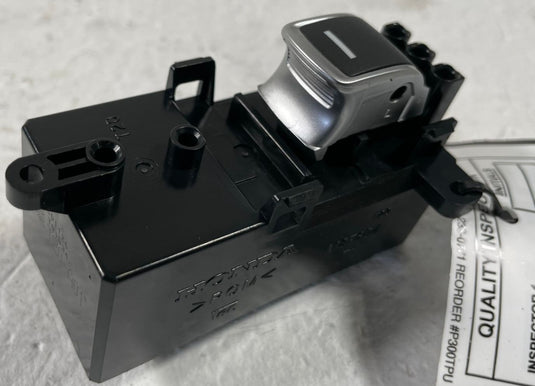 22-26 HONDA CIVIC ACCORD HR-V REAR LH OR RH SIDE POWER DOOR WINDOW SWITCH 107992