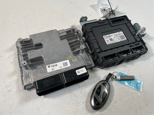 24-25 HYUNDAI SANTA FE FWD ENGINE & BODY MODULE ECM BCM W/ KEY FOB 2.5L