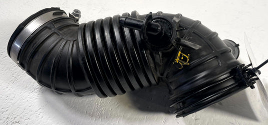 2022-26 HYUNDAI TUCSON ENGINE AIR INTAKE HOSE TUBE PIPE 2.5L 28130CW200