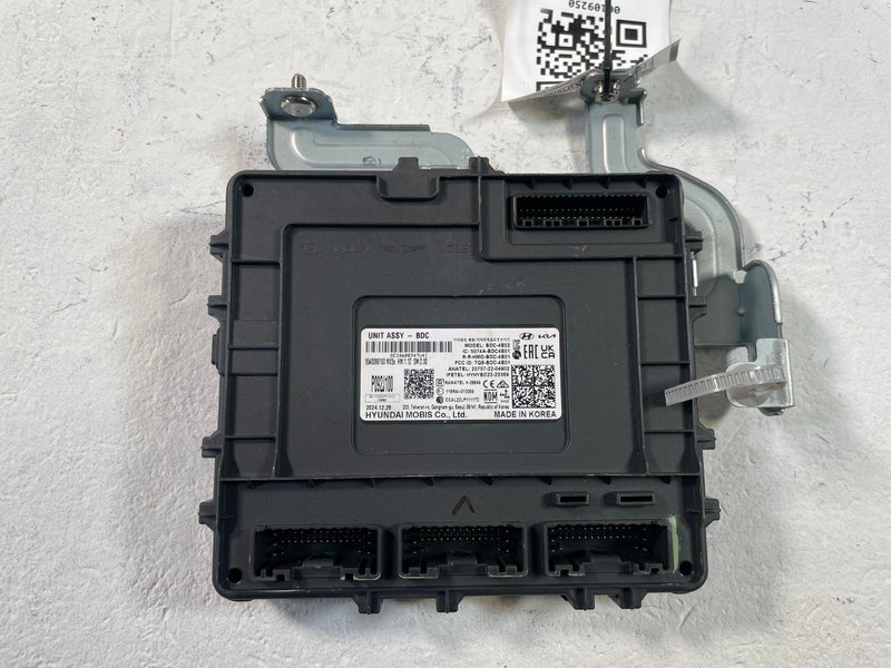 Load image into Gallery viewer, 24-25 HYUNDAI SANTA FE FWD ENGINE &amp; BODY MODULE ECM BCM W/ KEY FOB 2.5L # 109250
