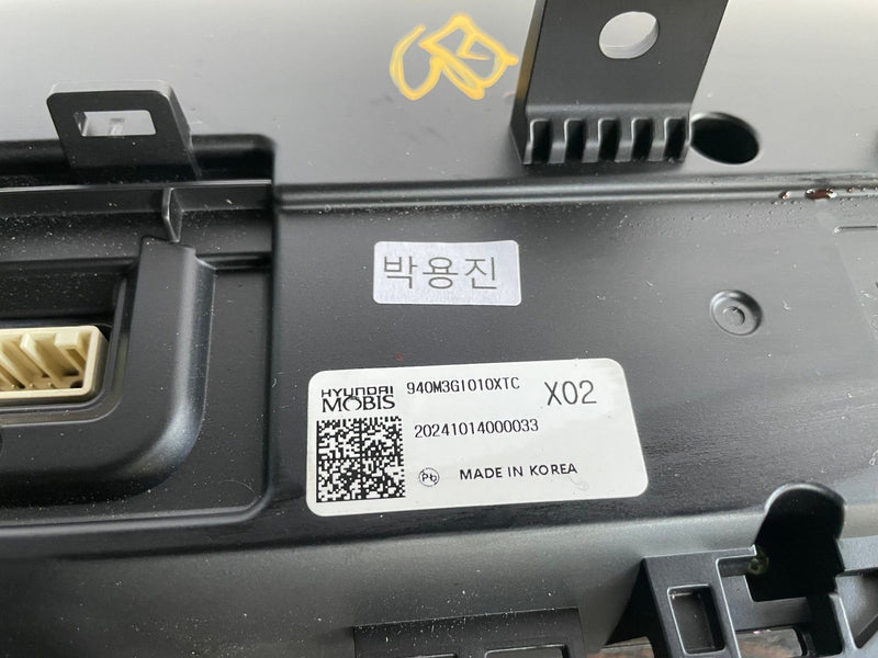 Load image into Gallery viewer, 2025-2026 HYUNDAI IONIQ 5 INSTRUMENT CLUSTER INFOMATION SCREEN ASSEMBLY # 110454

