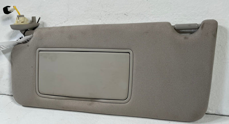 Load image into Gallery viewer, 2023 - 2025 HONDA HR-V EX-L FRONT LEFT DRIVER SIDE SUNVISOR SUN VISOR # 107999
