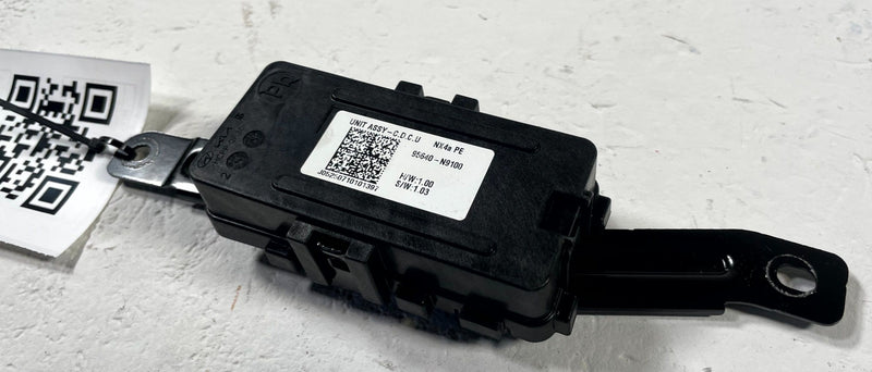 Load image into Gallery viewer, 25-26 HYUNDAI TUCSON CDC CHASSIS DOMAIN CONTROL MODULE 95640-N9100 2.5L # 112002
