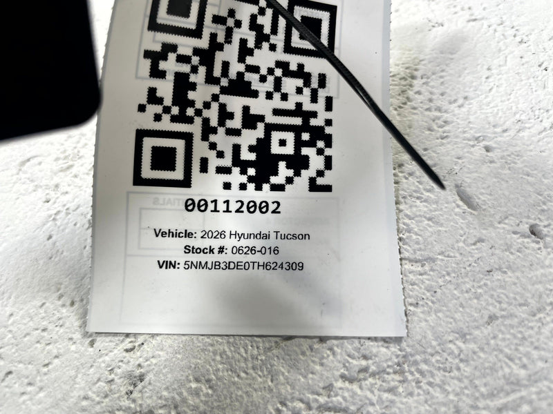 Load image into Gallery viewer, 25-26 HYUNDAI TUCSON CDC CHASSIS DOMAIN CONTROL MODULE 95640-N9100 2.5L # 112002
