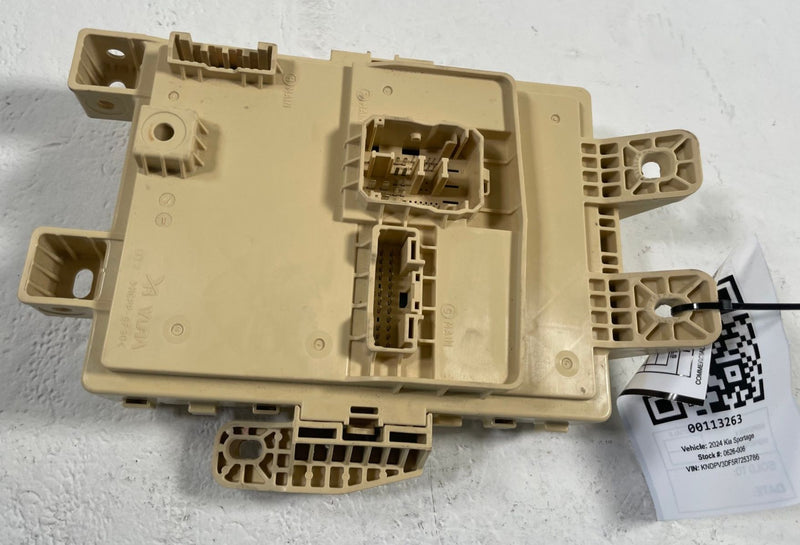 Load image into Gallery viewer, 2023 - 2026 KIA SPORTAGE DASHBOARD FUSE RELAY JUNCTION BLOCK BOX # 113263
