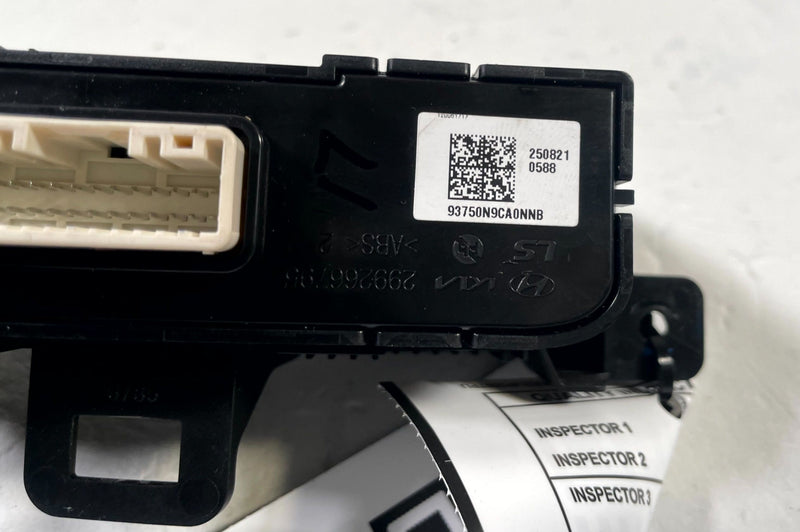 Load image into Gallery viewer, 25-26 HYUNDAI TUCSON TRUNK TRACTION CONTROL LIGHT DIMMER SWITCH PANEL # 112001
