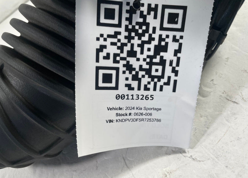 Load image into Gallery viewer, 2023-2026 KIA SPORTAGE ENGINE AIR CLEANER INTAKE HOSE TUBE PIPE 2.5L # 113265
