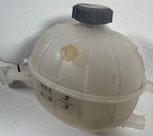 2023 - 2026 KIA SPORTAGE RADIATOR COOLANT EXPANSION RESERVOIR TANK 2.5L