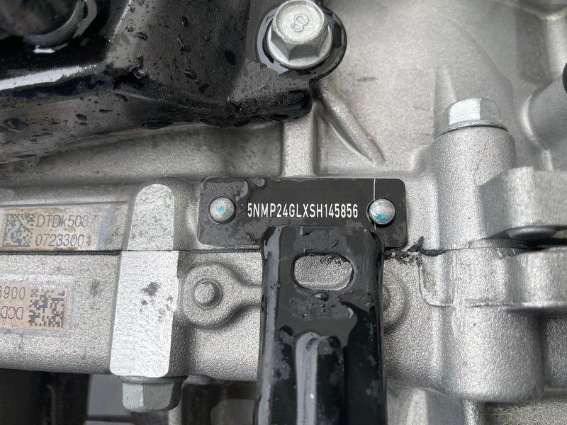 Load image into Gallery viewer, HYUNDAI SANTA FE FWD AUTO TRANSMISSION ASSEMBLY 2.5L 10K MILES 2024-2025 #112883
